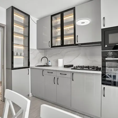 Stylish 2br Near National Arena Perfect For Groups דירה *